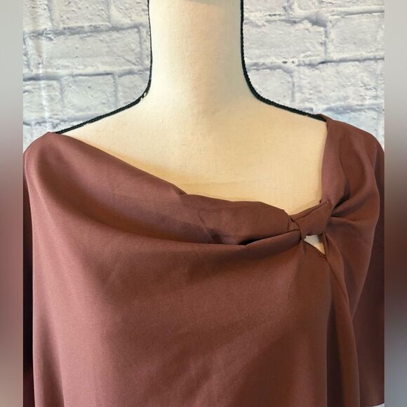 SHEIN Curve 2XL Blouse in Warm Brown - Picture 2 of 5